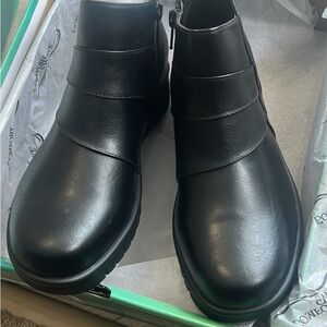 Women’s Easy Street Black Ankle Boots